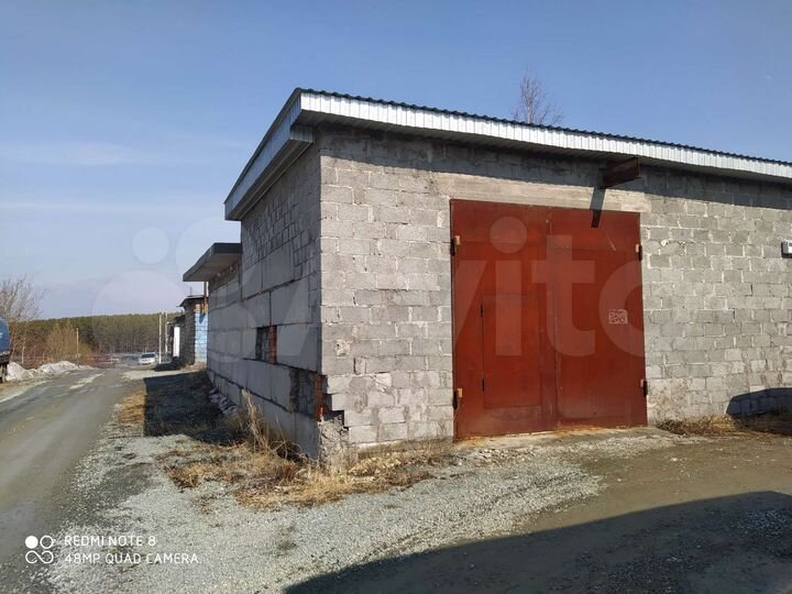 Гараж, > 30 м²