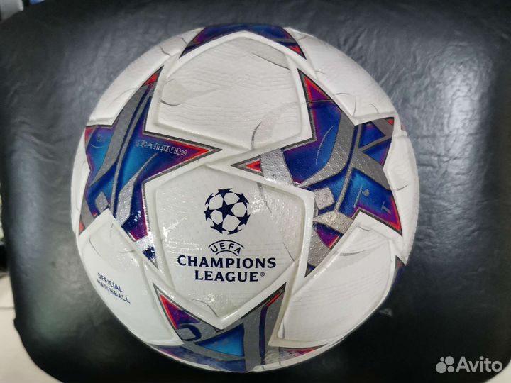 Футбольный мяч adidas лига чемпионов 2024