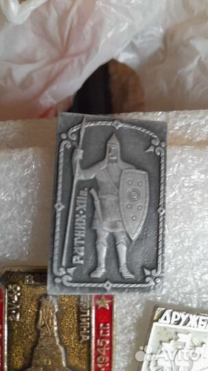 Значок Ратник XII век