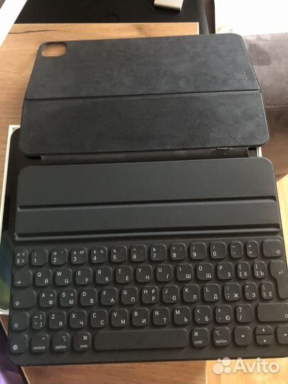 iPad pro 11 2020 128gb + keyboard