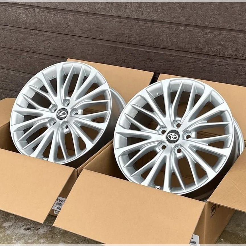 Литые диски Toyota 8×R18 5×114.3