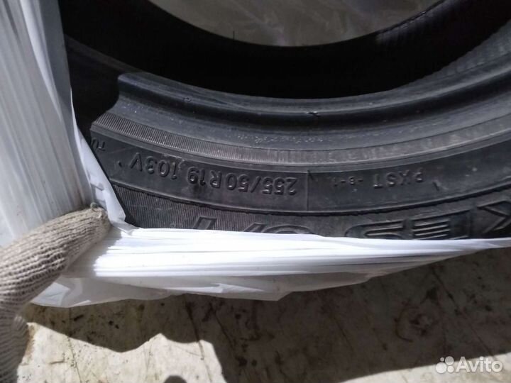 Toyo Proxes S/T 255/50 R19 и 285/45 R19