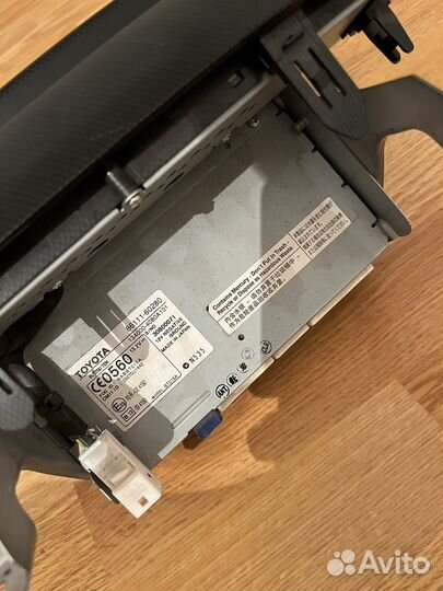 Монитор ланкрузер 200