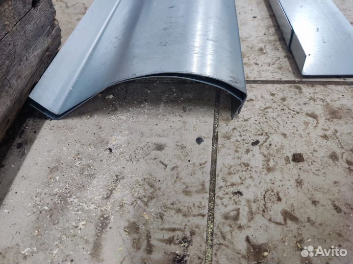 Продам пороги Саманд с усилителями