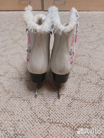 Коньки фигурные