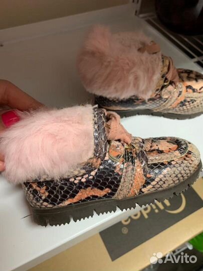 Детские ботинки