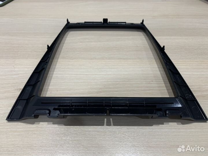 Рамка подстаканника BMW E-70