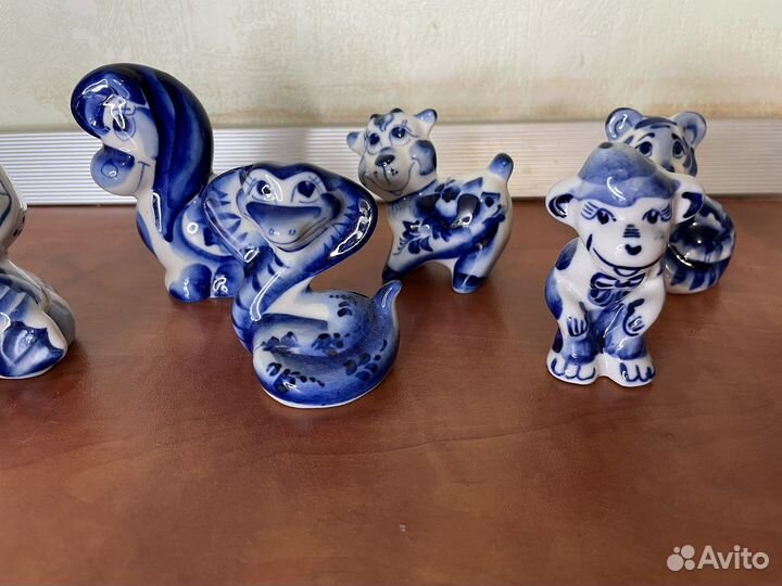 Статуэтки гжель