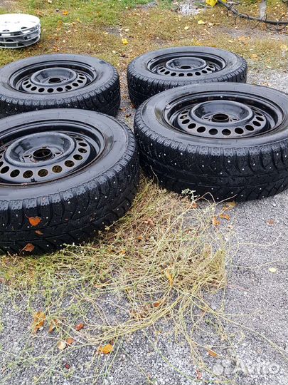 Bridgestone B700 195/65 R15 91T