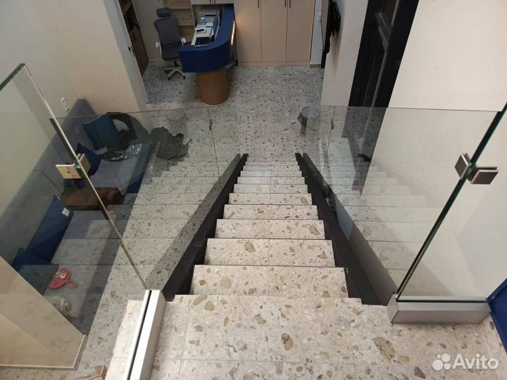 Стеклянные ограждения для балконов