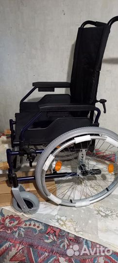 Продам кресло-коляску для инвалидов. Новую