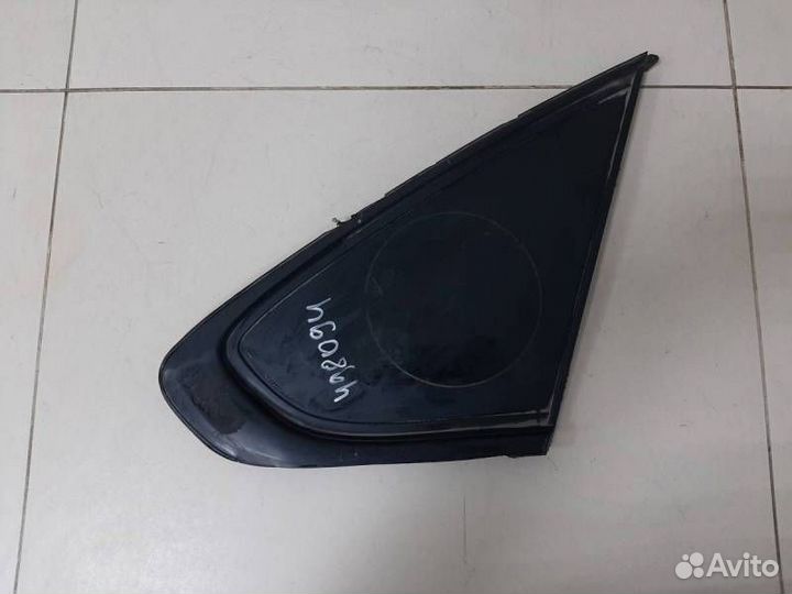 Стекло кузовное глухое правое Nissan Almera 3 G11