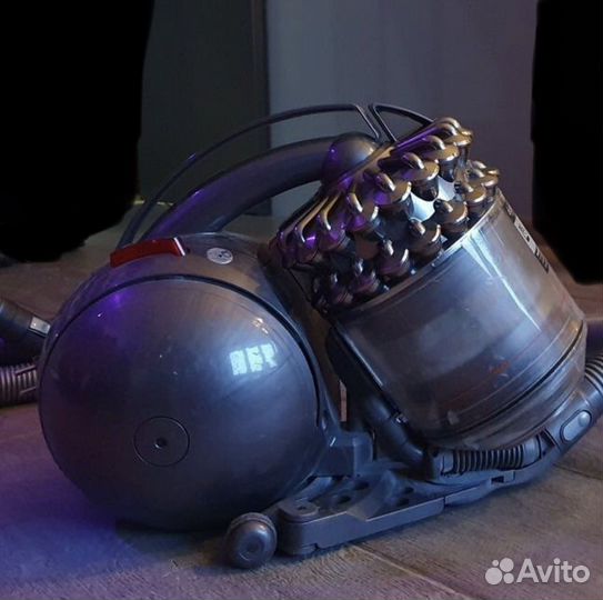 Пылесос Dyson dc 52