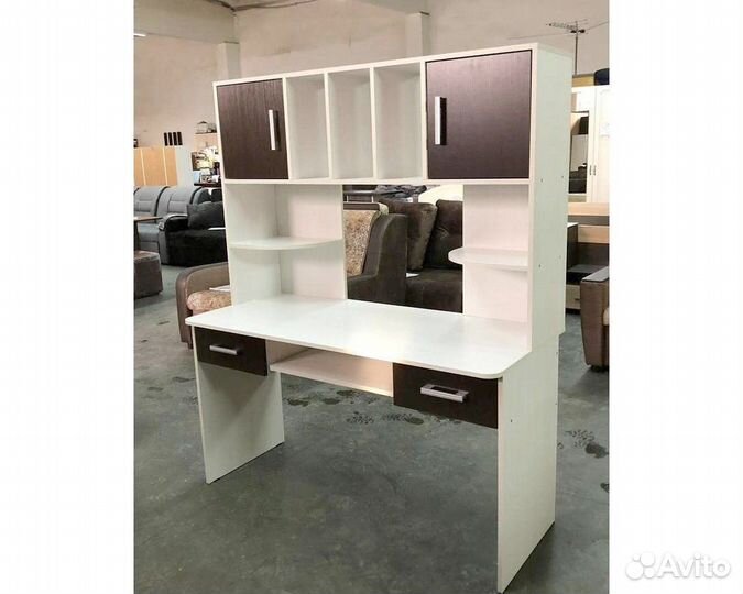 Стол компьютерный №8