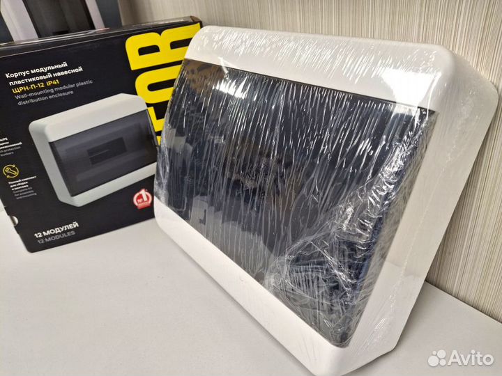 Корпус пластиковый навесной ЩРН-П-12 IP41 IEK