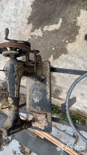 Швейная машинка зингер на запчасти