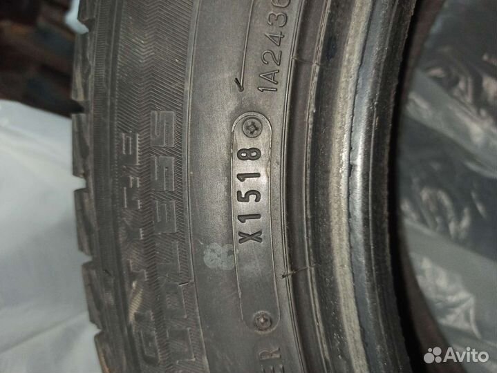 Dunlop Winter Maxx SJ8 215/60 R17