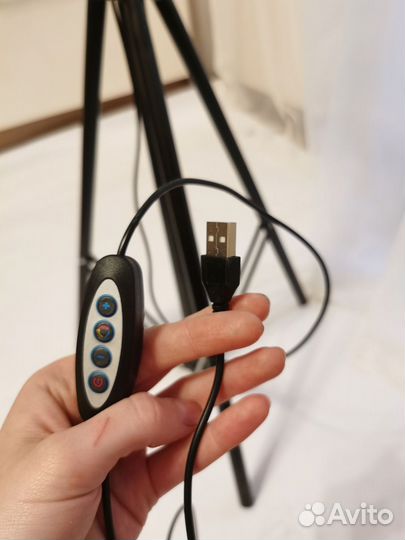 Кольцевая лампа 33 см со штативом