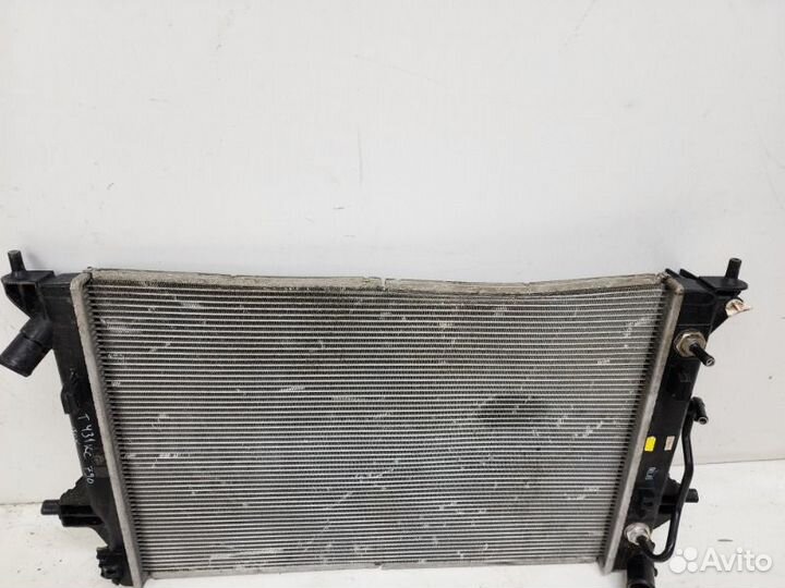 Радиатор охлаждения Kia Cerato 4 2018