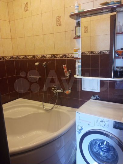 2-к. квартира, 60 м², 3/3 эт.