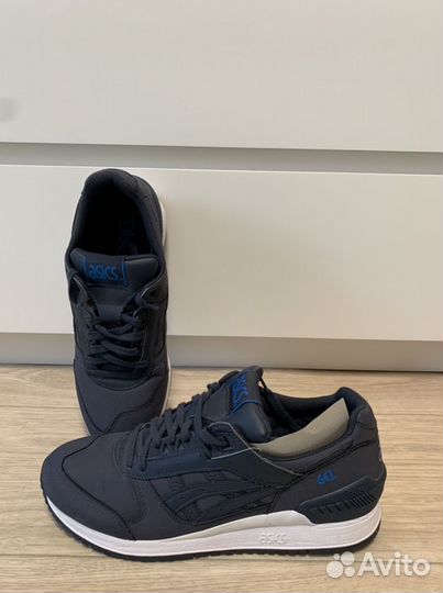 Кроссовки Asics