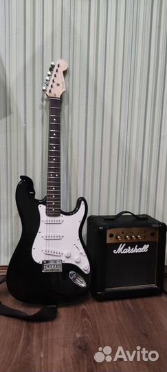 Электрогитара Fender squier stratocaster + комбик
