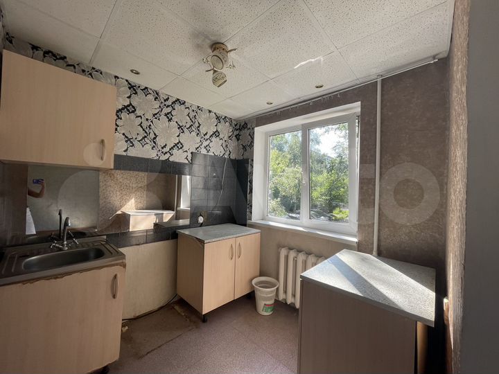 3-к. квартира, 60 м², 2/5 эт.