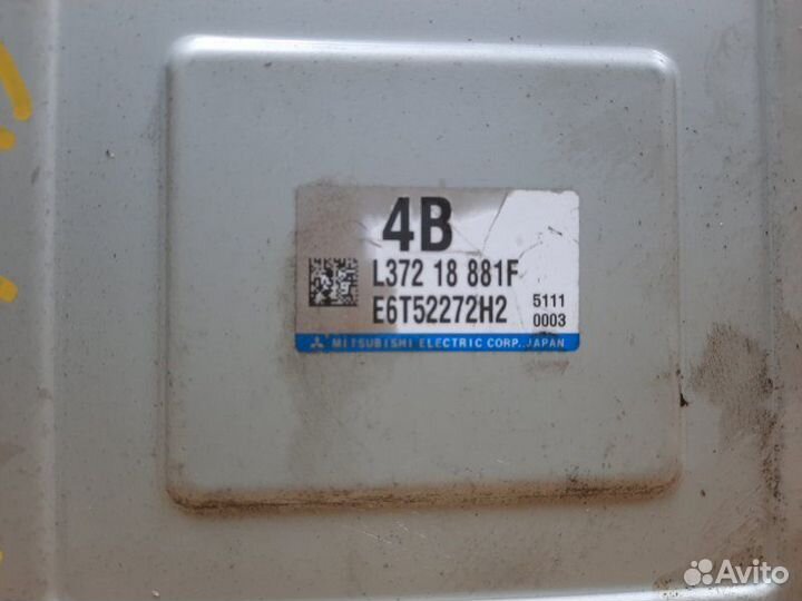 Блок управления двс mazda axela