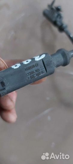 Датчик ABS задний на Nissan Fuga