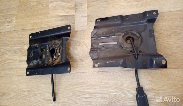 Пиастра от офисного кресла