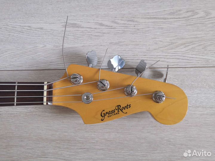 Бас гитара Grass Roots