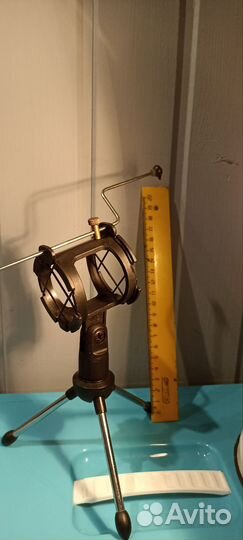 Держатель для микрофона настольный