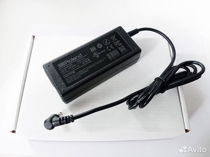Блок питания гитарного усилителя Roland KTN-AIR