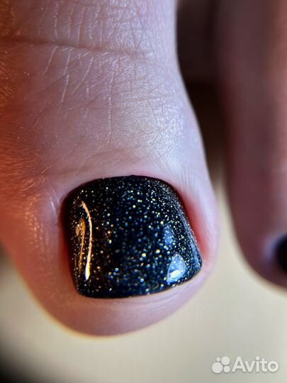 Маникюр, педикюр