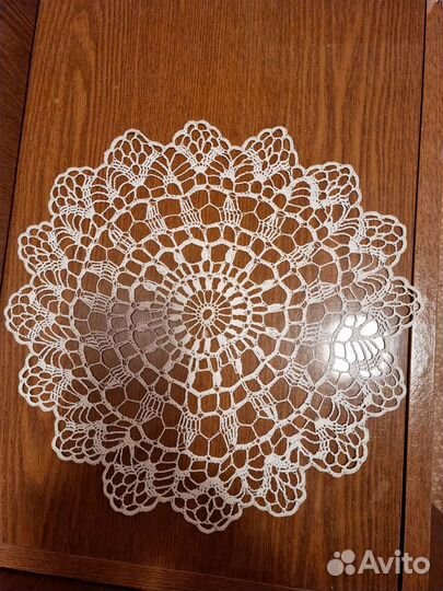 Салфетка кружевная ручной работы