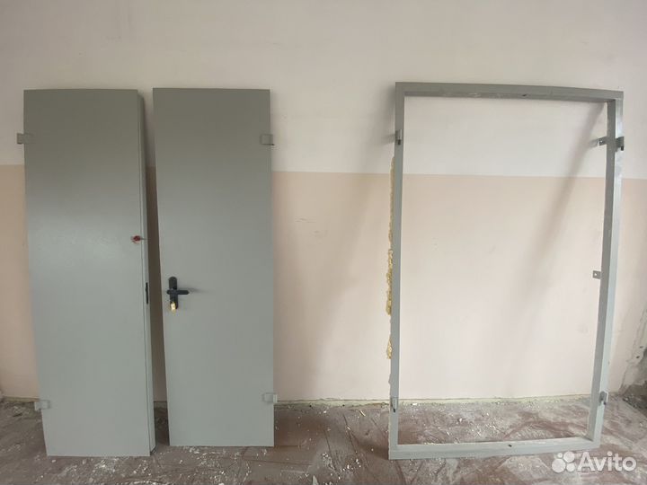 Дверь металлическая противопожарная бу