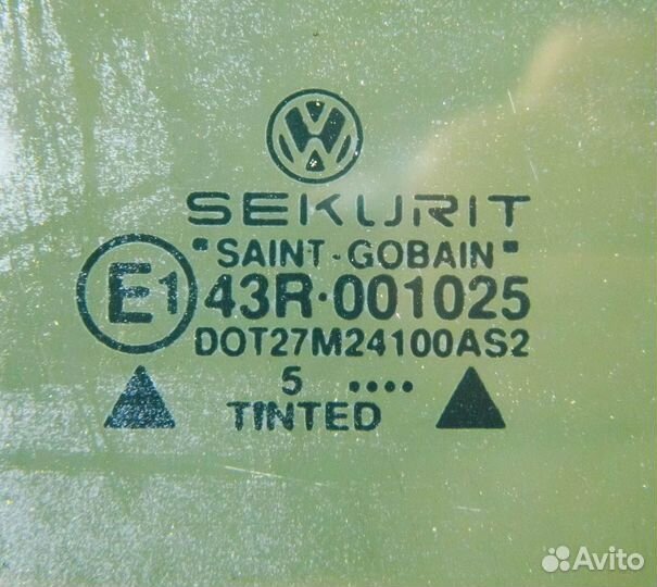 Стекло двери задней правой VW Golf 3