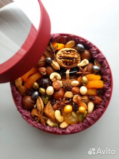 Подарочный бокс