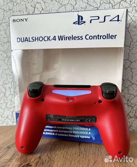 PlayStation 4 DualShock 4 (Ver.2) Red