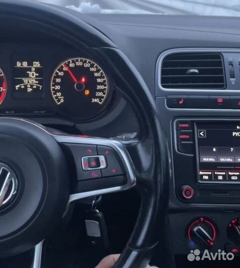 Volkswagen Polo 1.6 AT, 2019, 100 000 км