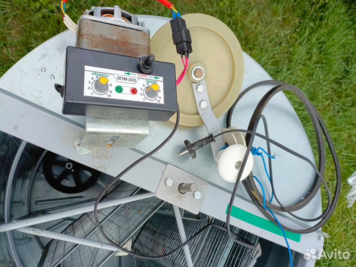 Медогонка 4 рамочная бу 1 год