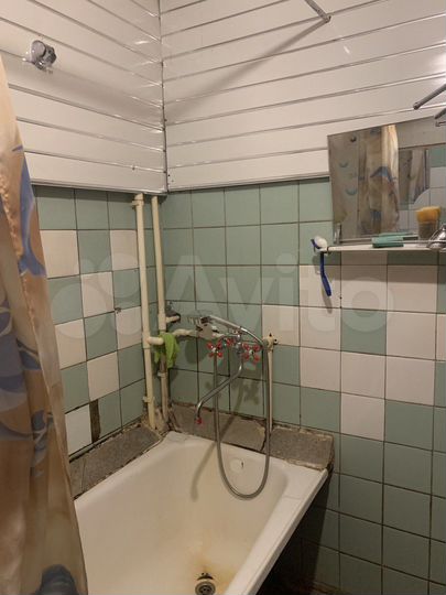 Комната 18 м² в 1-к., 4/5 эт.