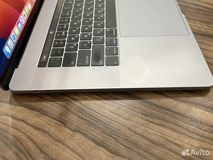 Apple MacBook Pro 15 2018