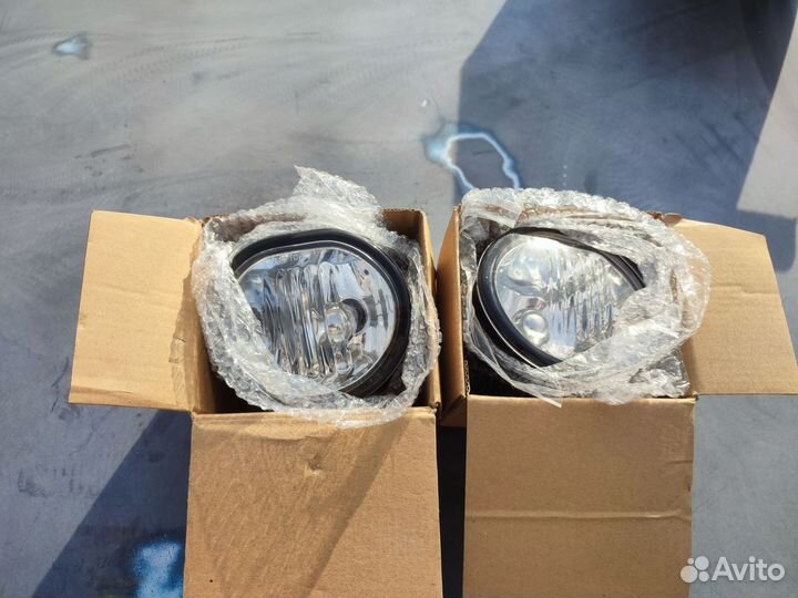 Противотуманные фары Pontiac Vibe комплект