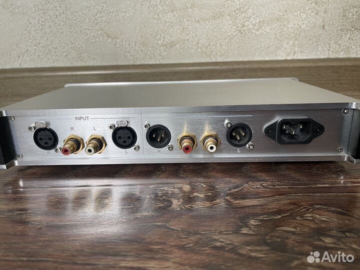 Предварительный усилитель Breeze Audio