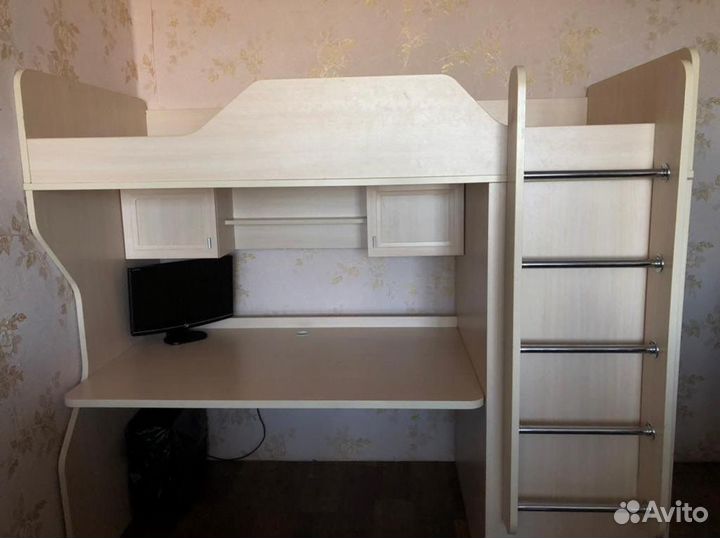 Стол-кровать «чердак»