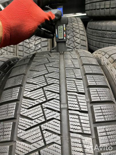 Pirelli Ice Asimmetrico Plus 225/45 R18