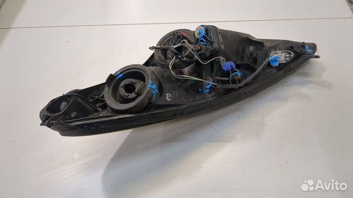 Фара (передняя) правая Toyota Celica, 2002