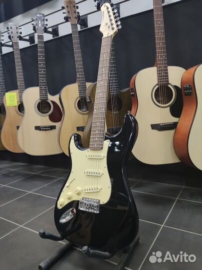 Электрогитара леворукая