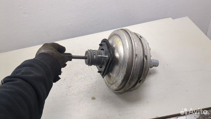 Цилиндр тормозной главный Toyota Highlander 2, 2013